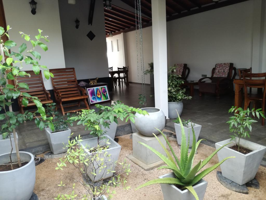 Bianco Terrace Hotel Negombo Exterior foto
